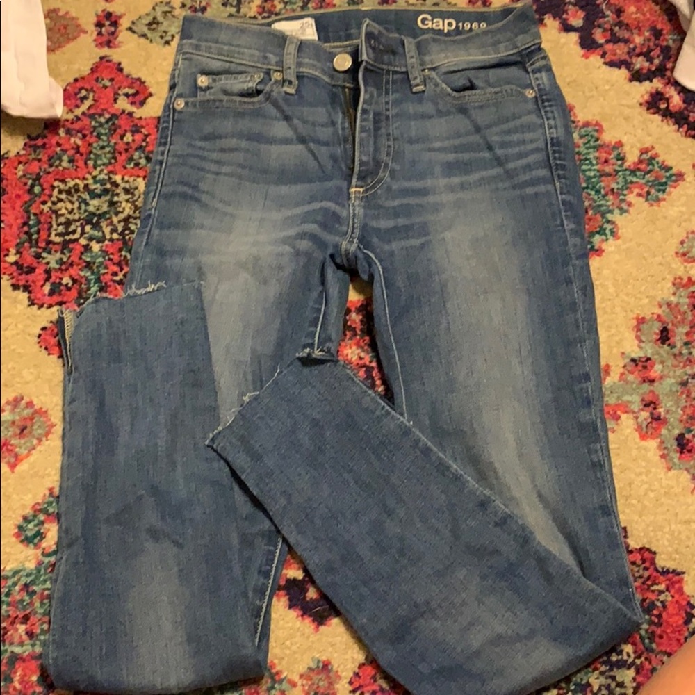 Gap resolution true skinny jeans